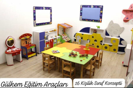 16 Öğrencilik Lego Masa Sınıf Konsepti
